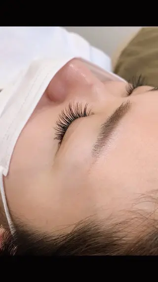 マツエク・マツパ _i（hair & eye）所属・アイリスト SHIORIのマツエク・マツパデザイン