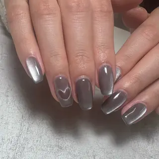 ネイル 𝗺𝗮𝗸𝗶 .のネイルデザイン