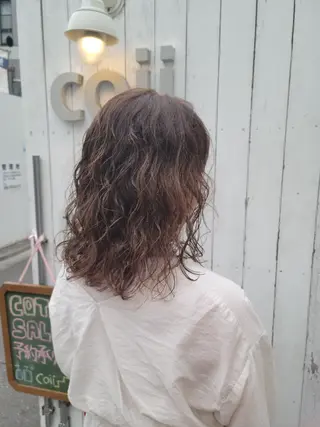 ミディアム パーマ coii コイ【原宿/表参道】のヘアスタイル
