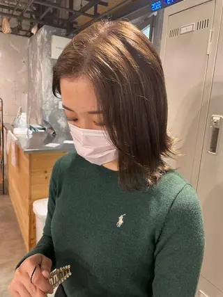 ミディアム カラー パーマ ヘアアレンジ メンズ キッズ ネイル マツエク・マツパ アイブロウ 透明感カラー・レイヤ ー🎀amika🎀のヘアスタイル