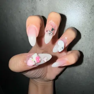 ネイル Sarina ⋆⭒˚ mavieのネイルデザイン