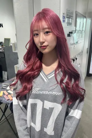 ロング カラー ハイトーン/レイヤー /艶カラー🎀のヘアスタイル