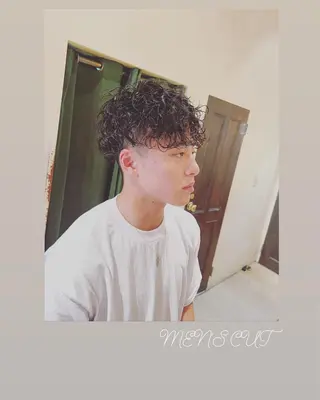 ショート メンズ ハイライト/インナー /ブリーチ/レイヤーのヘアスタイル