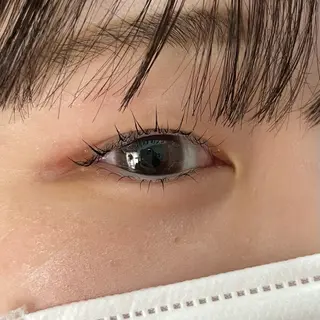 マツエク・マツパ ブリーチなしカラー ダブルカラーエクステのヘアスタイル