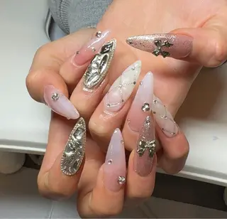 ネイル Lily Nailのネイルデザイン