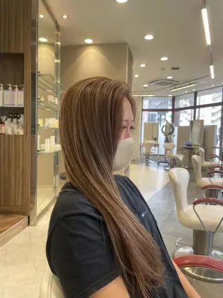 セミロング カラー ウルフ/ブリーチ ハイトーン/福嶌和樹のヘアスタイル