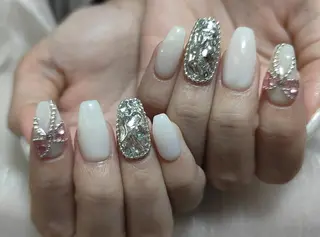 ネイル モニカ アキイのネイルデザイン