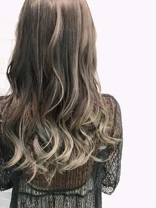 セミロング 暖色系カラー❤️櫻井 亜美のヘアスタイル