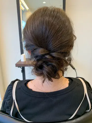 ロング カラー ヘアアレンジ 伊藤 裕貴のヘアスタイル