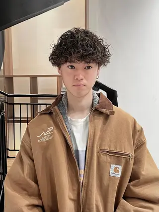 パーマ メンズ Qin shaire salon 原宿verno店所属・【センターパート】 ETO／江藤翼の眉毛・アイブロウイメージ