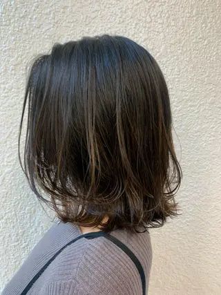 ショート 🧨ブリーチー×ボブ レイヤー💎じゅえるのヘアスタイル