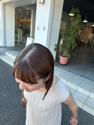 ミディアム カラー la vie BEAUTE est所属・川上 美砂のヘアスタイル