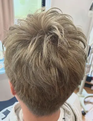 ショート カラー メンズ Tendre Rêveのマツエク・マツパデザイン