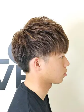 ショート カラー メンズ 赤み消しカラー /透明感カラー 上長のヘアスタイル