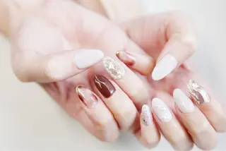 ネイル M NAILandEYE所属・木村 亜美のネイルデザイン