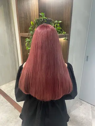 ロング カラー Toiro 新宿所属・ハイトーン/透明感 yuinaのヘアスタイル