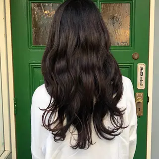 ロング BRITS 渡辺 菜々子のヘアスタイル