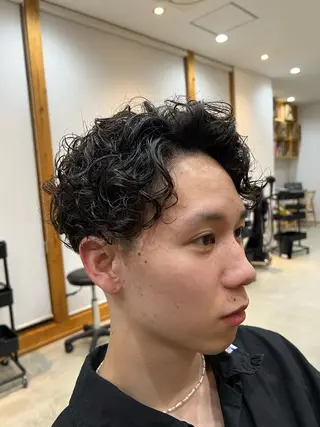 パーマ メンズ KINARI BEAUTY所属・解良 優斗のヘアスタイル