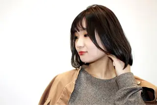 ミディアム 鈴木 優美のヘアスタイル