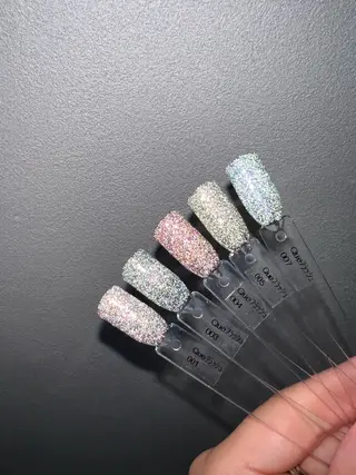 ネイル Unique 【ユニーク】のネイルデザイン