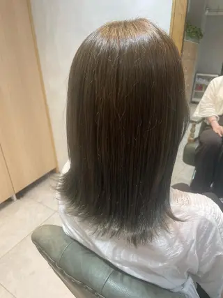ミディアム カラー 酒井 彩希のヘアスタイル