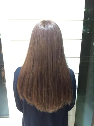 ロング カラー 鍵山 千秋のヘアスタイル
