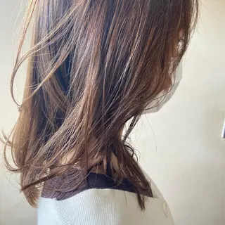 セミロング AIRFLOW所属・韓国ヘア ユイカのヘアスタイル