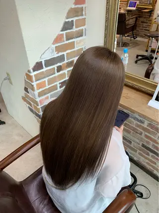 ロング カラー 越冨 晃平のヘアスタイル