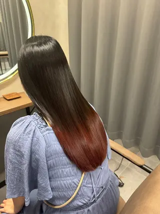 カラー TELAHAIR 副店長 YUTOのヘアスタイル