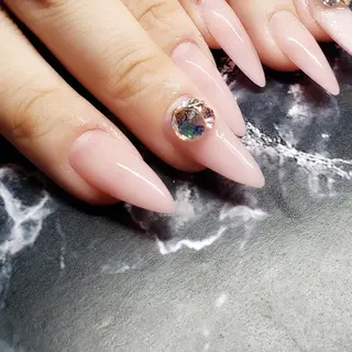 ミディアム ネイル クロキ 。のネイルデザイン