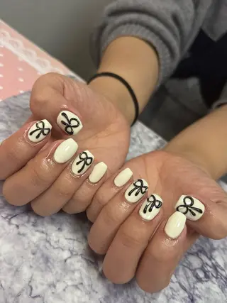 ネイル Pretzels🥨 【プレッツェル】ミウのネイルデザイン