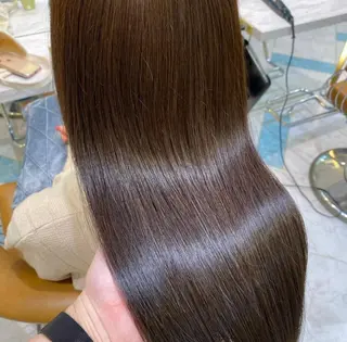 セミロング カラー ♥️ブリーチ/ボブ/ レイヤー♥️maiのヘアスタイル