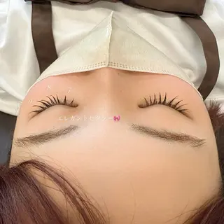 マツエク・マツパ ドーリーラッシュイオンモール熊本店所属・江藤 紅葉の眉毛・アイブロウイメージ