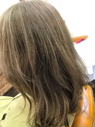 ミディアム 桧山 真のヘアスタイル