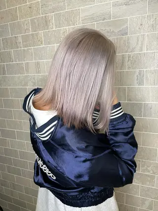 ミディアム ブリーチ毛矯正.髪質 改善.髪にドラマをのヘアスタイル