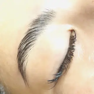 アイブロウ Maaz lash 流山おおたかの森所属・Maaz haruna 🐸のマツエク・マツパデザイン