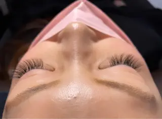 SESUNNY セサニー　SEIRAのマツエク・マツパデザイン