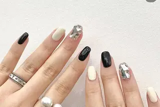 ネイル Theone栄店 伊藤のネイルデザイン