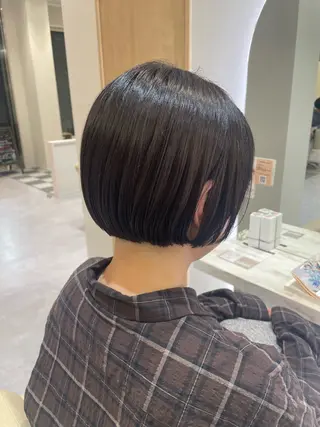 ショート 室川 花菜のヘアスタイル