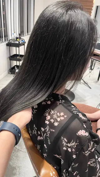 ミディアム はやしだ あおいのヘアスタイル