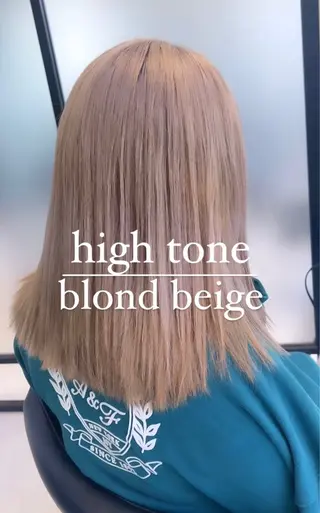 セミロング カラー 宮永 智香のヘアスタイル