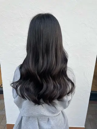 カラー 艶髪🥣透明感カラー 🫧前田奈津実のヘアスタイル