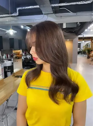 ロング カラー ミルクティーベージュ ❤︎レイヤー　MIAのヘアスタイル