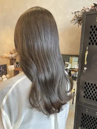 カラー 加藤 小春のヘアスタイル