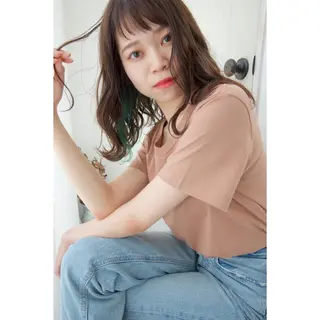 セミロング カラー fio マナミのヘアスタイル