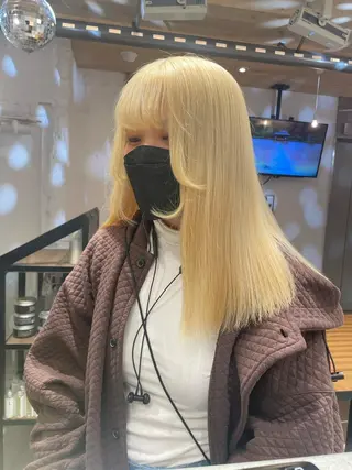 セミロング カラー 艶ハイトーン👑♡ NATSUKIのヘアスタイル