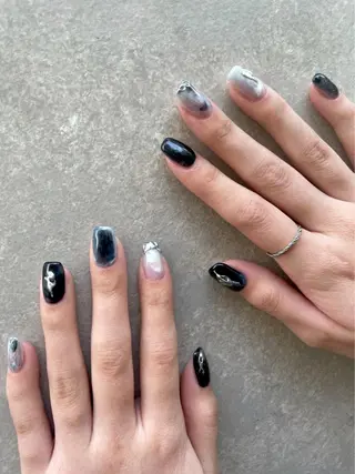ネイル Shiori･:* 💫のネイルデザイン