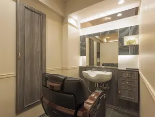 メンズ ブライダルエステ🪽 ミレイの眉毛・アイブロウイメージ