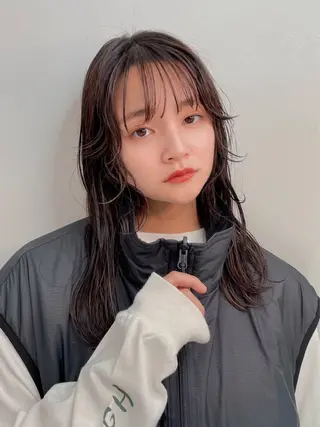 ロング カラー パーマ＊ 顔まわり似合わせのヘアスタイル