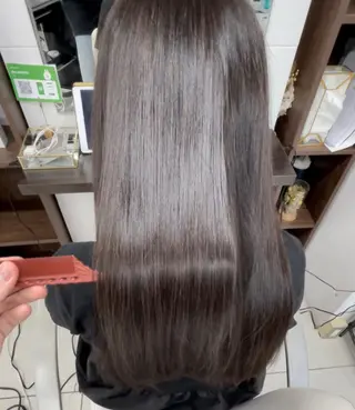 ロング merci JUNKIのヘアスタイル